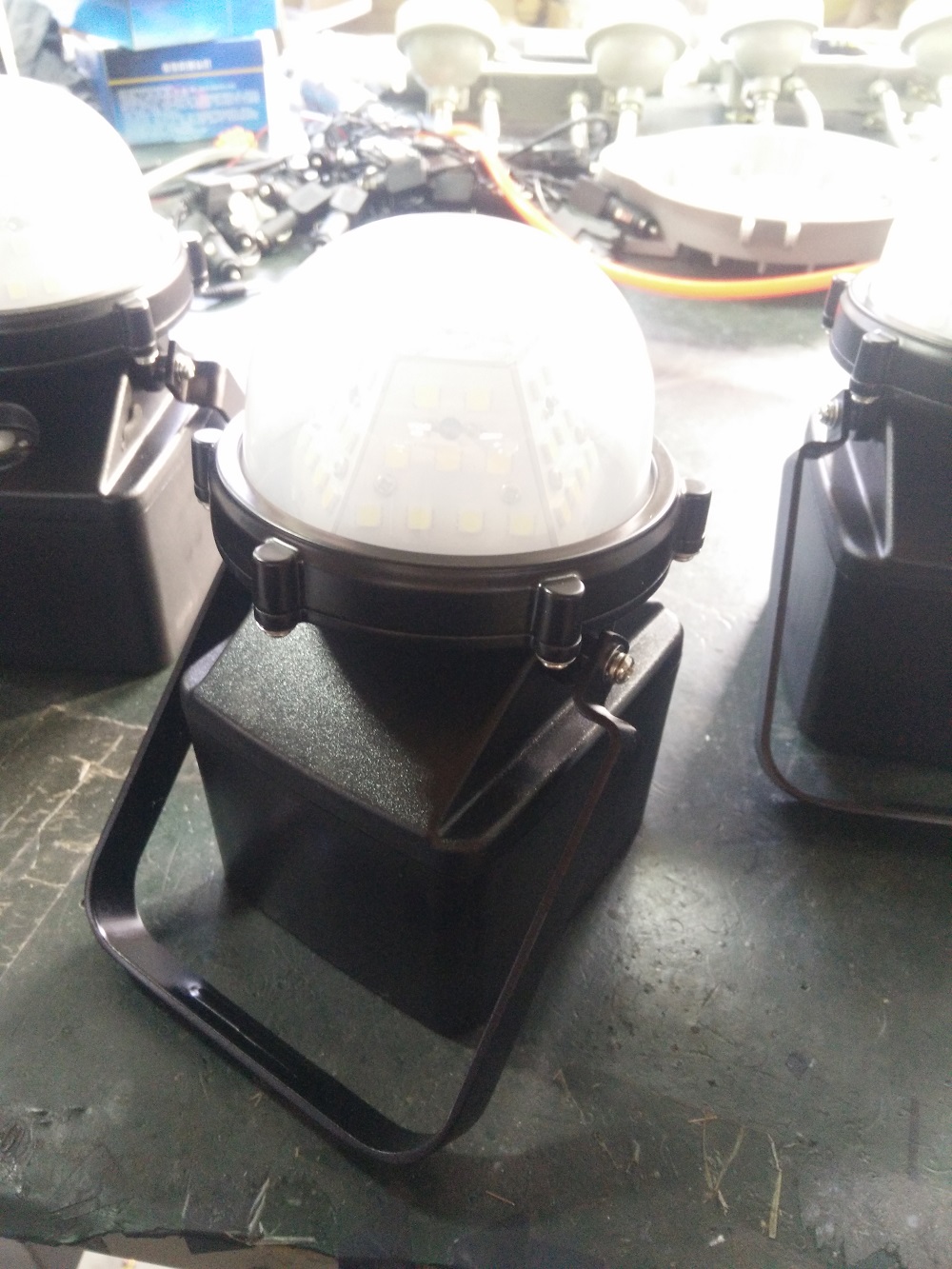 DOGAD319平台强光探照灯