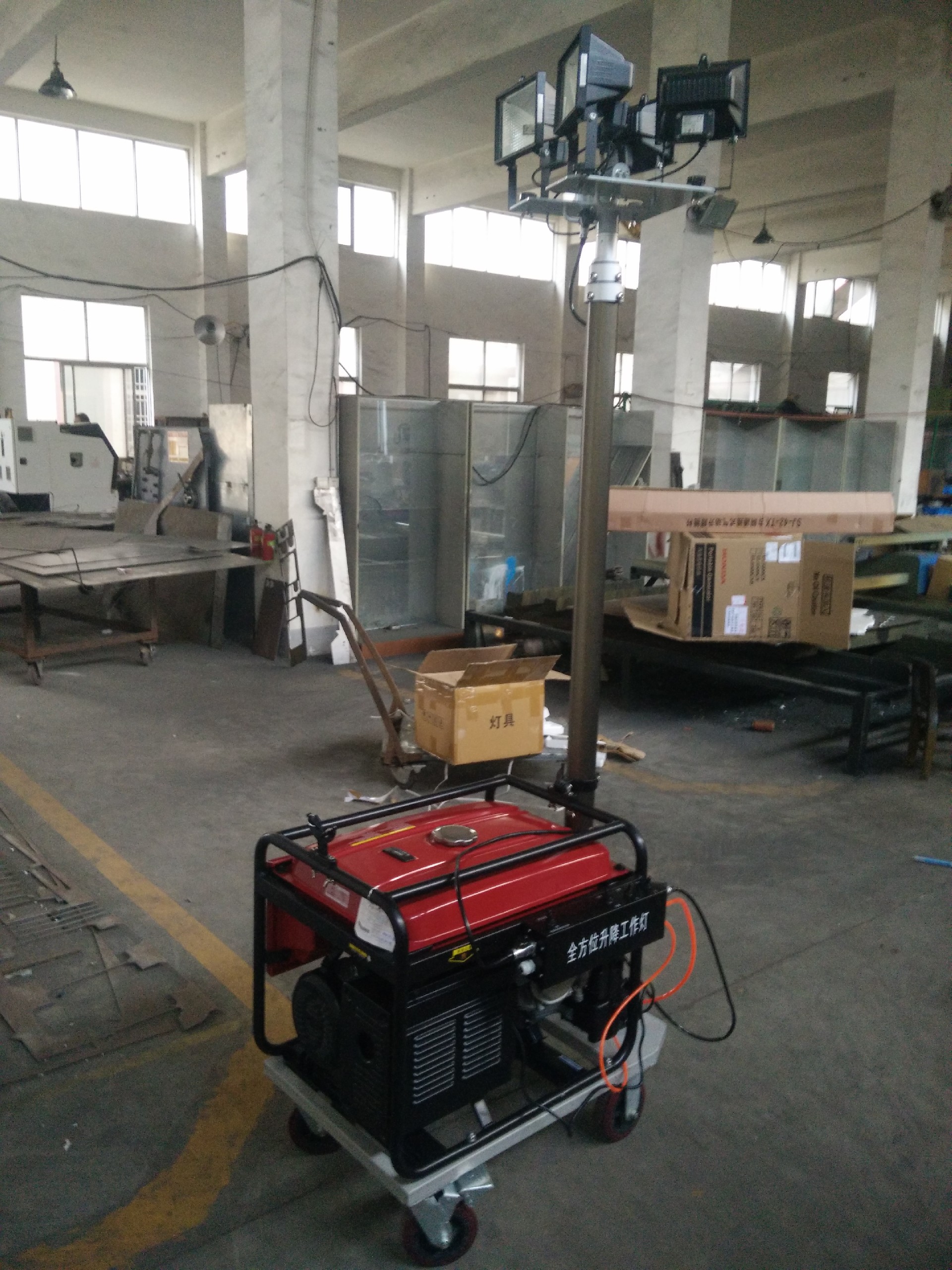 DOSFW6110 全方位泛光工作灯