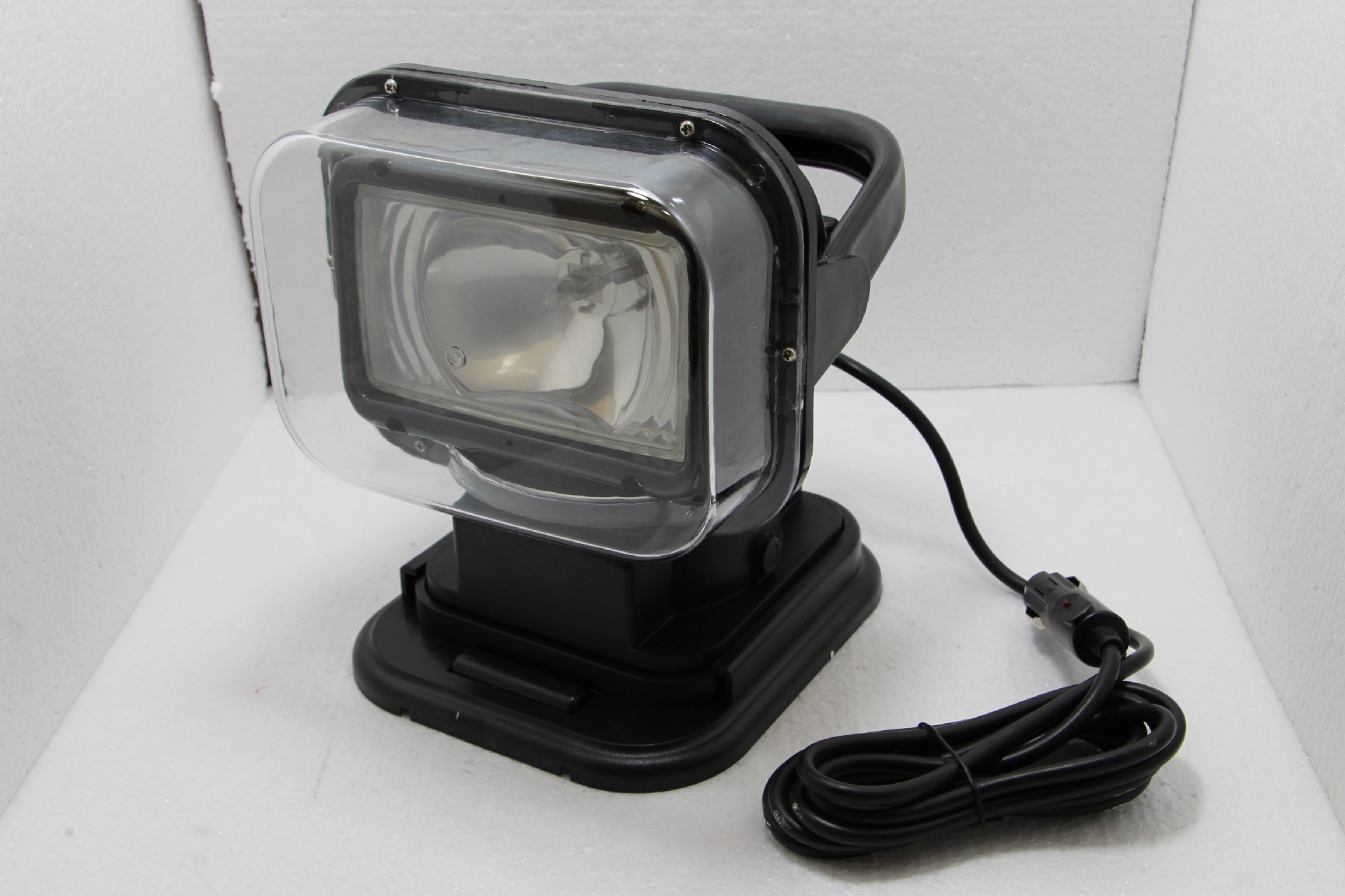 DOYFW6212 车载式遥控探照灯