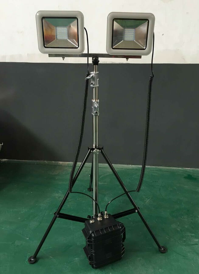 DOSFW4000 便携式施工作业灯