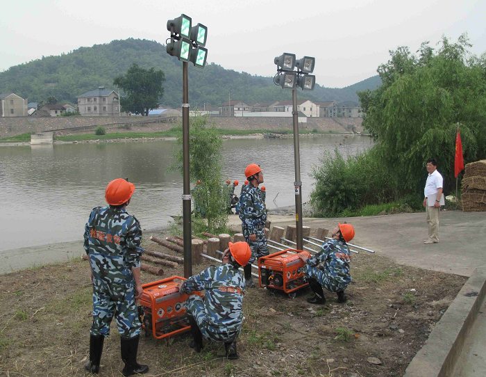 DOSFW6110D 全方位遥控升降工作灯