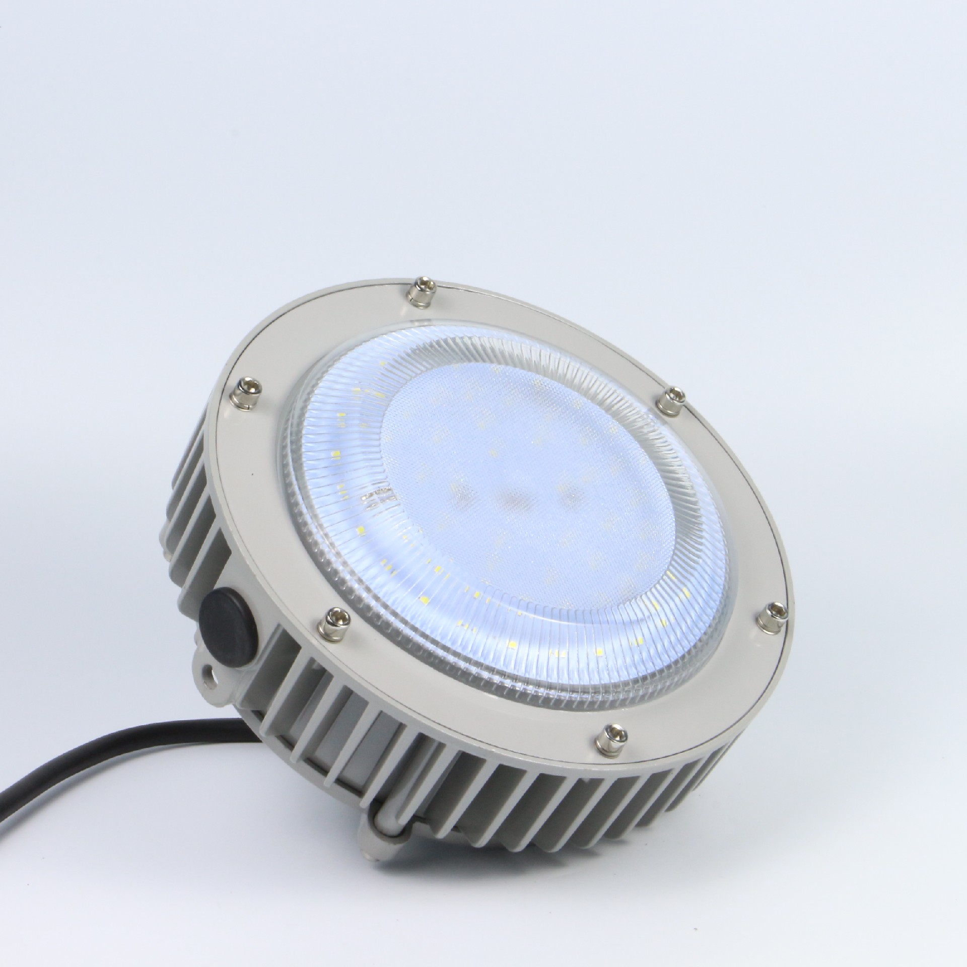 DOS813  40-80W LED三防泛光灯