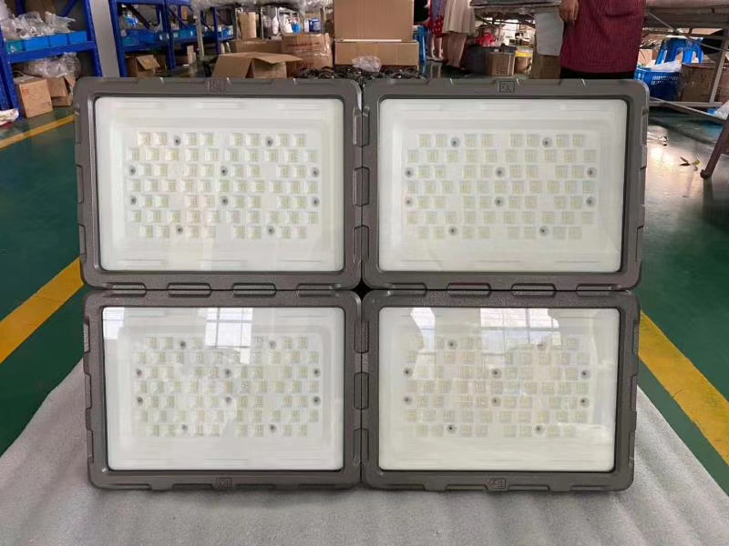 DOD5800 800-1000W 大功率LED防爆灯